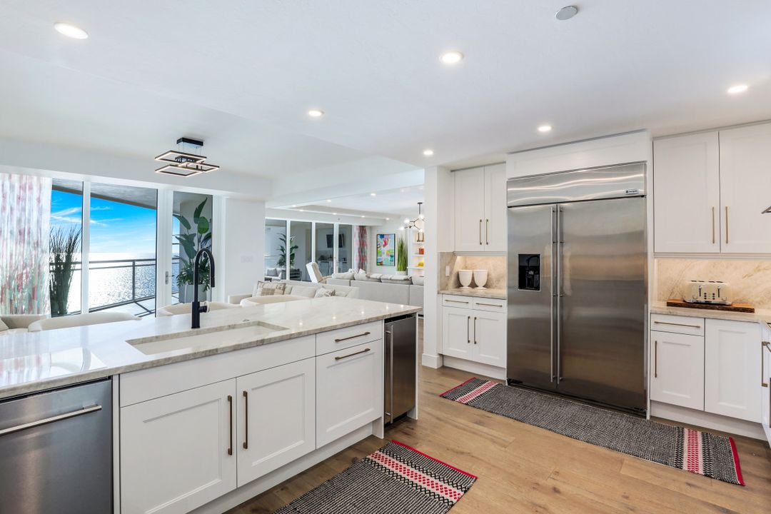 11125 Gulf Shore Dr #1001, Naples, FL 34108