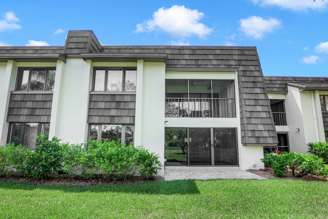 1624 Spoonbill Ln #A, Naples, FL 34105