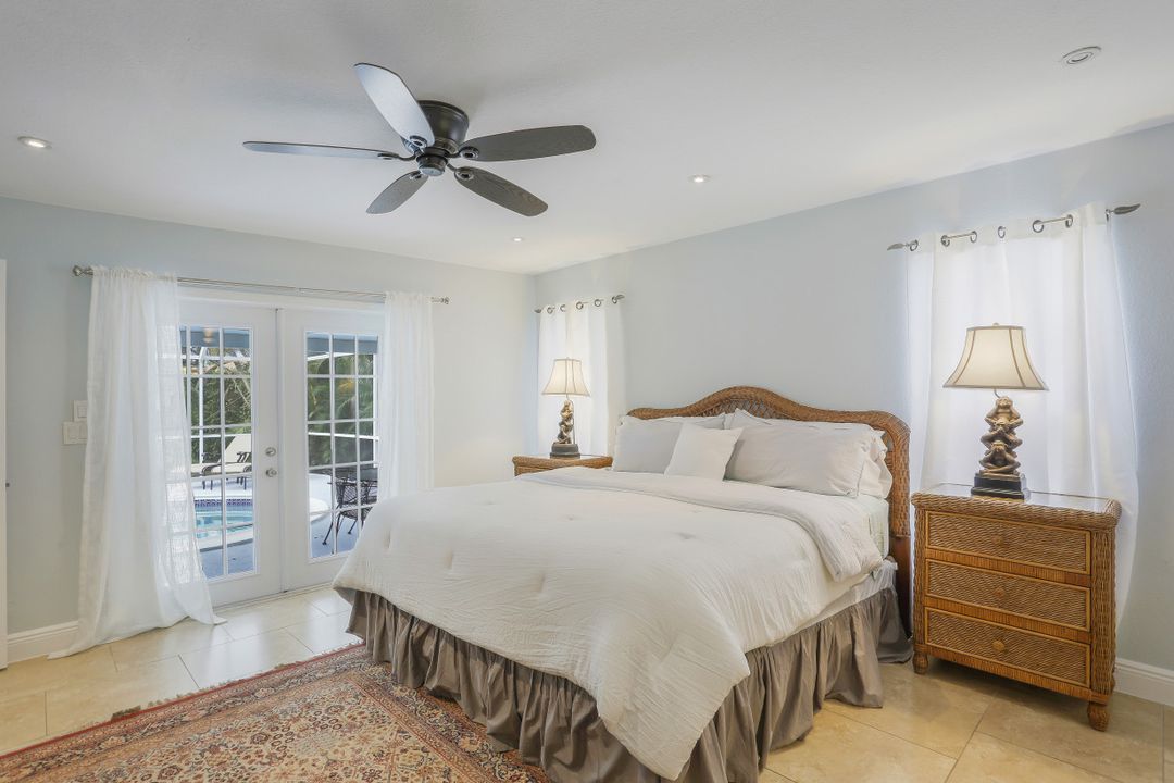 318 Sand Hill St, Marco Island, FL 34145