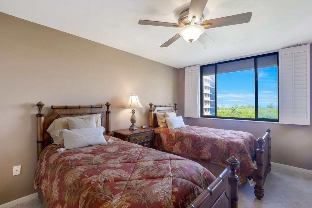 17 Bluebill Ave #602, Naples, FL 34108