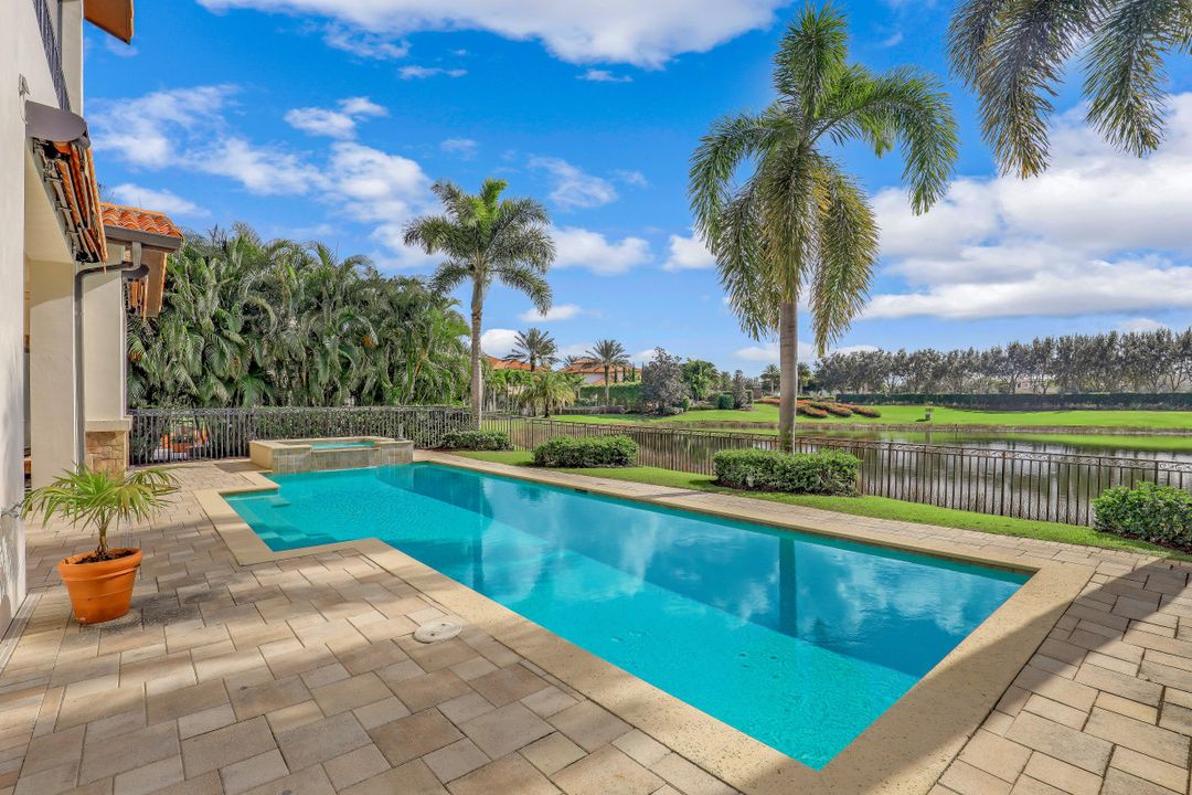 16671 Pistoia Way, Naples, FL 34110