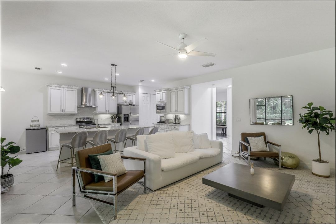 3183 Pacific Dr, Naples, FL 34119