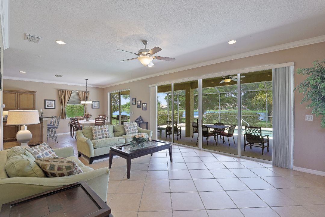 12493 Pebble Stone Ct, Fort Myers, FL 33913