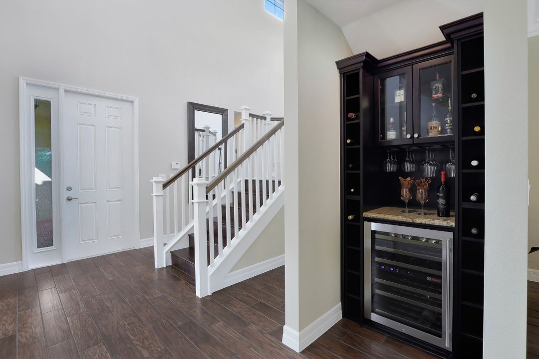 3271 Pacific Dr, Naples, FL 34119