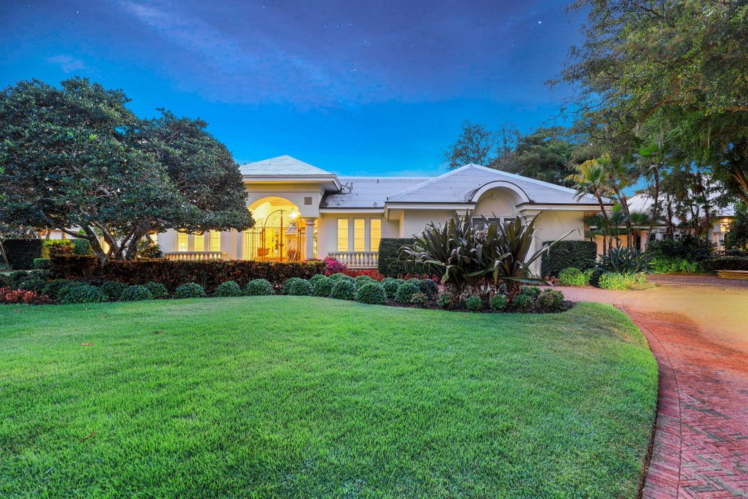 185 Cheshire Way, Naples, FL 34110