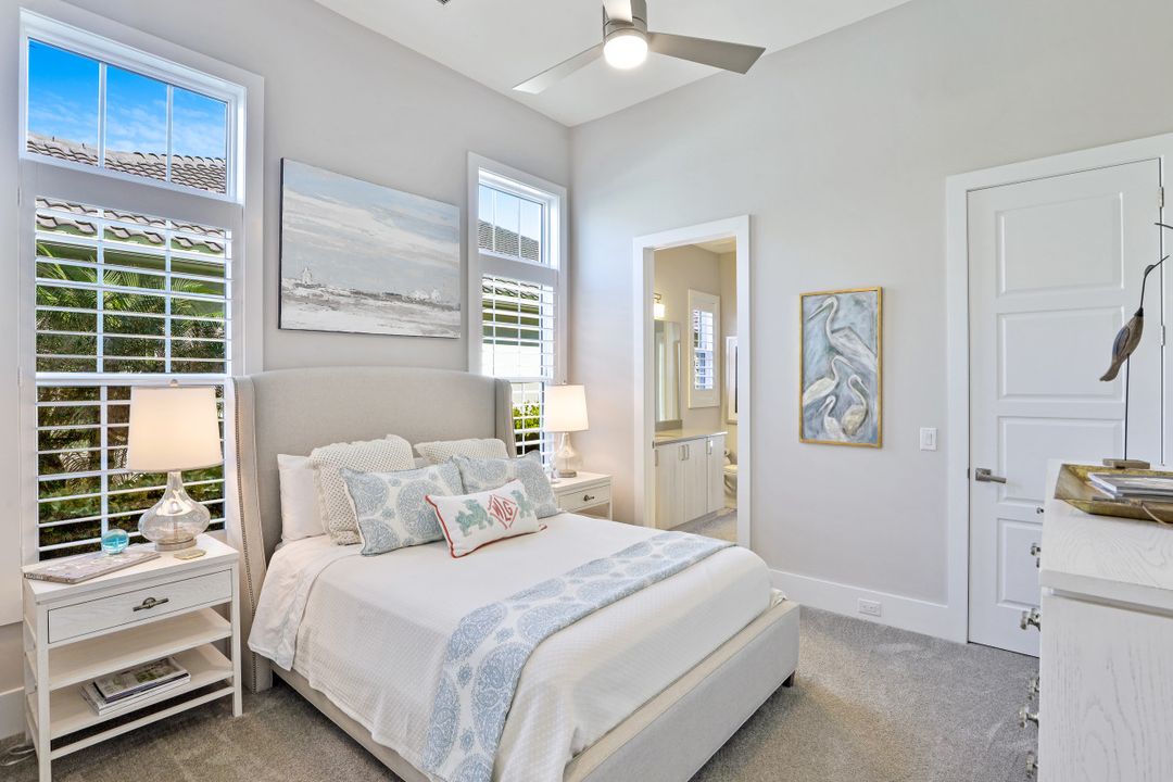 3244 Tavolara Ln, Naples, FL 34114