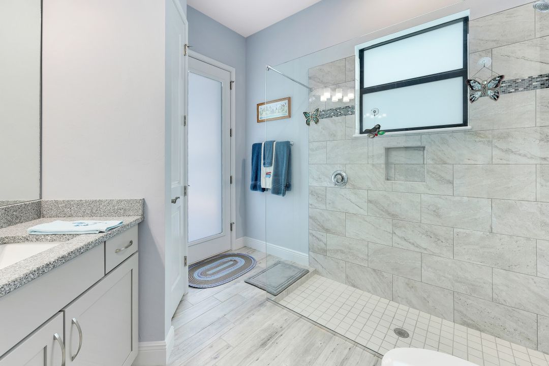 2103 SW 52nd St, Cape Coral, FL 33914