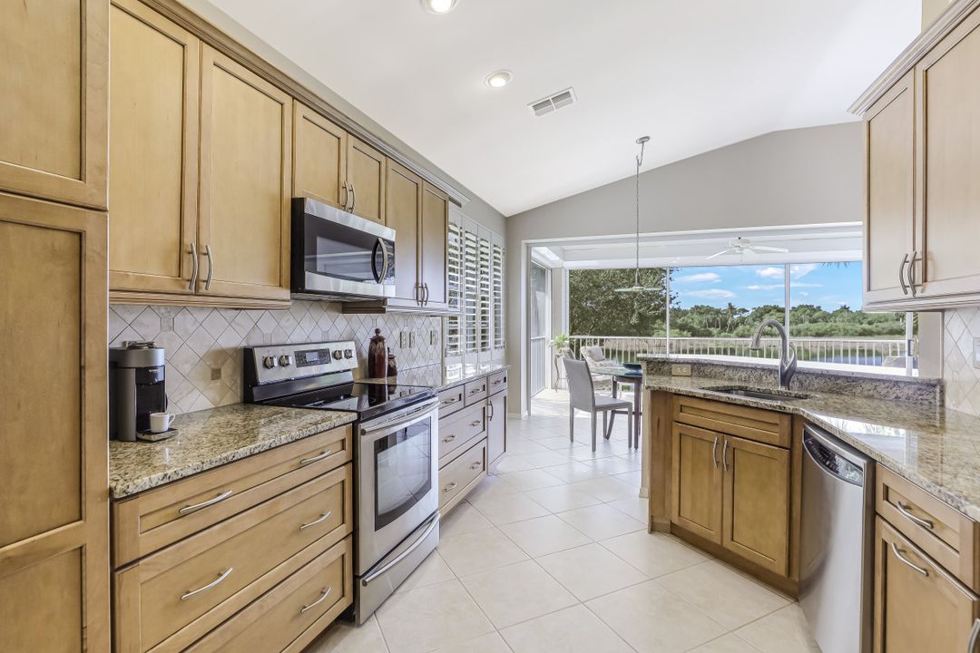 4111 Bayhead Dr #201, Bonita Springs, FL 34134