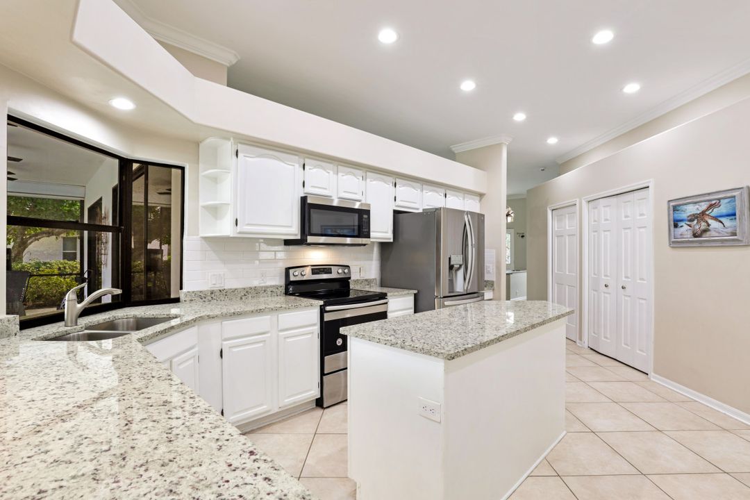 13291 Bridgeford Ave, Bonita Springs, FL 34135