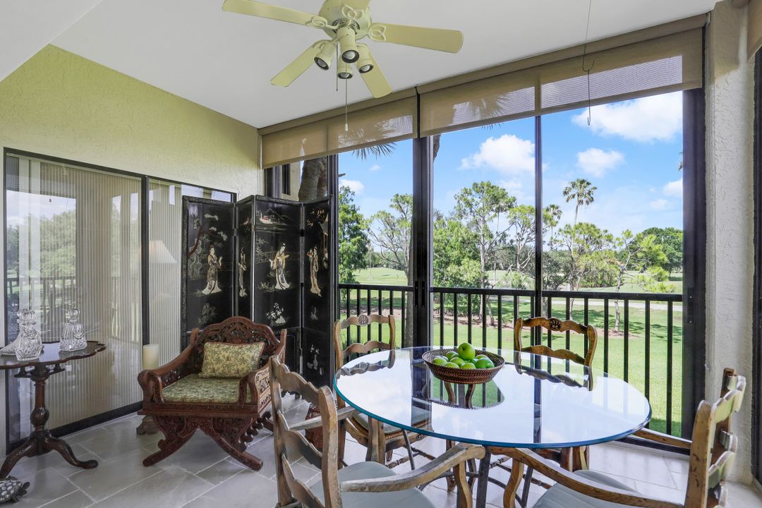 220 Vintage Cir #205, Naples, FL 34119