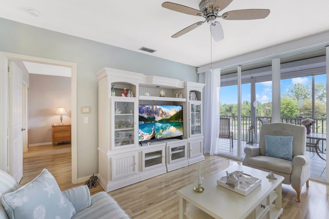 14901 Park Lake Dr #202, Fort Myers, FL 33919