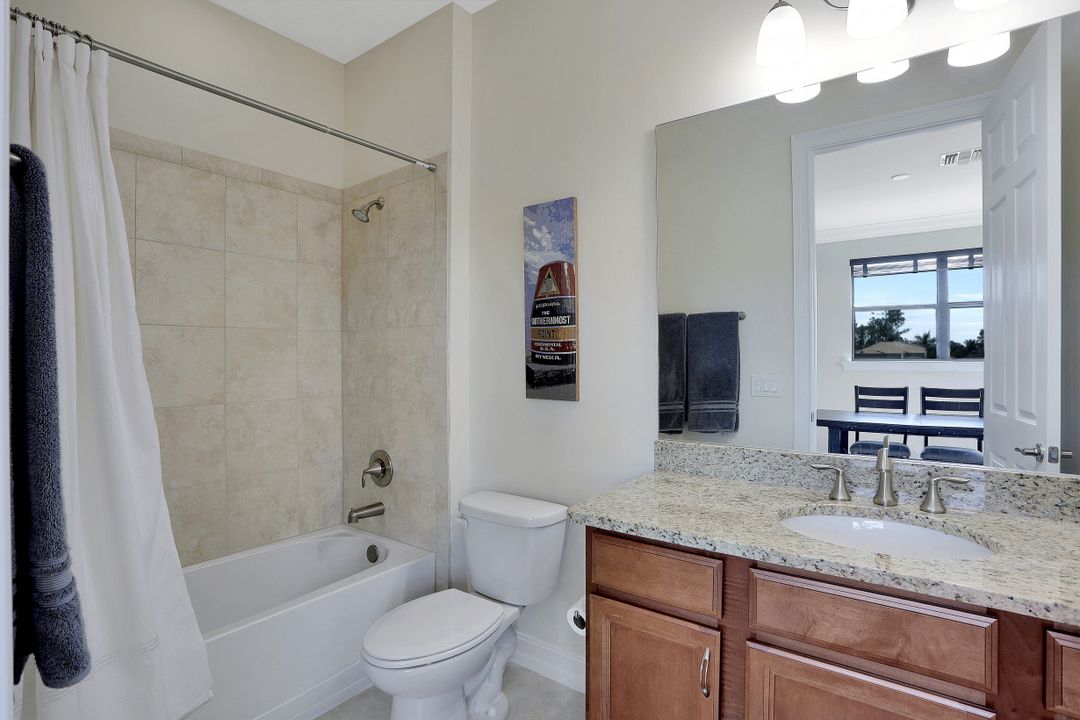 1622 Songbird Ct, Naples, FL 34120