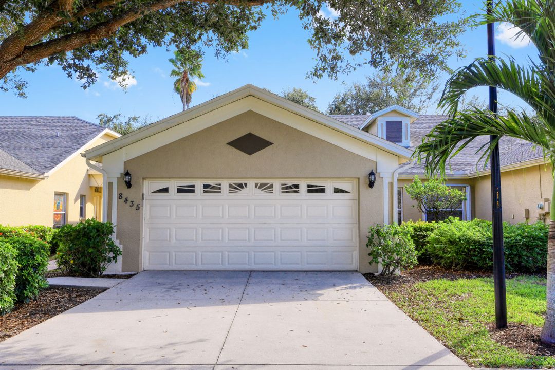 8435 Ibis Cove Cir, Naples, FL 34119