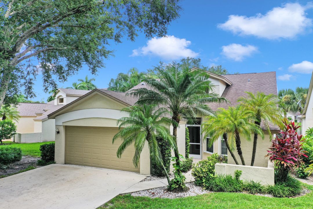 25241 Golf Lake Cir, Bonita Springs, FL 34135