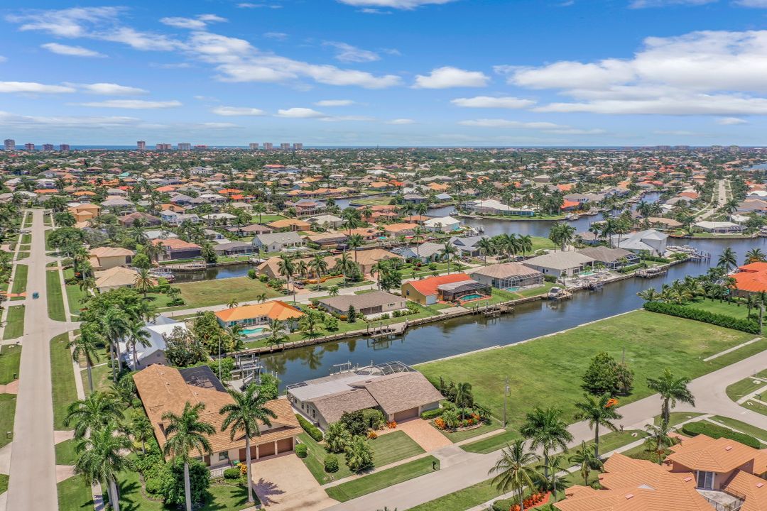 206 Dan River Ct, Marco Island, FL 34145