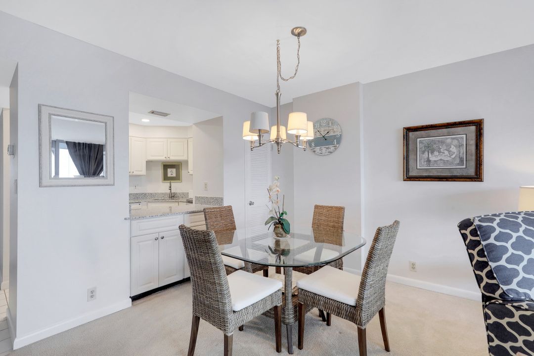 5 Bluebill Ave #810, Naples, FL 34108