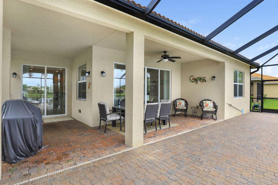 10119 Mimosa Silk Dr, Fort Myers, FL 33913