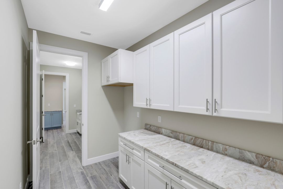 2833 NW 41st Ave, Cape Coral, FL 33993