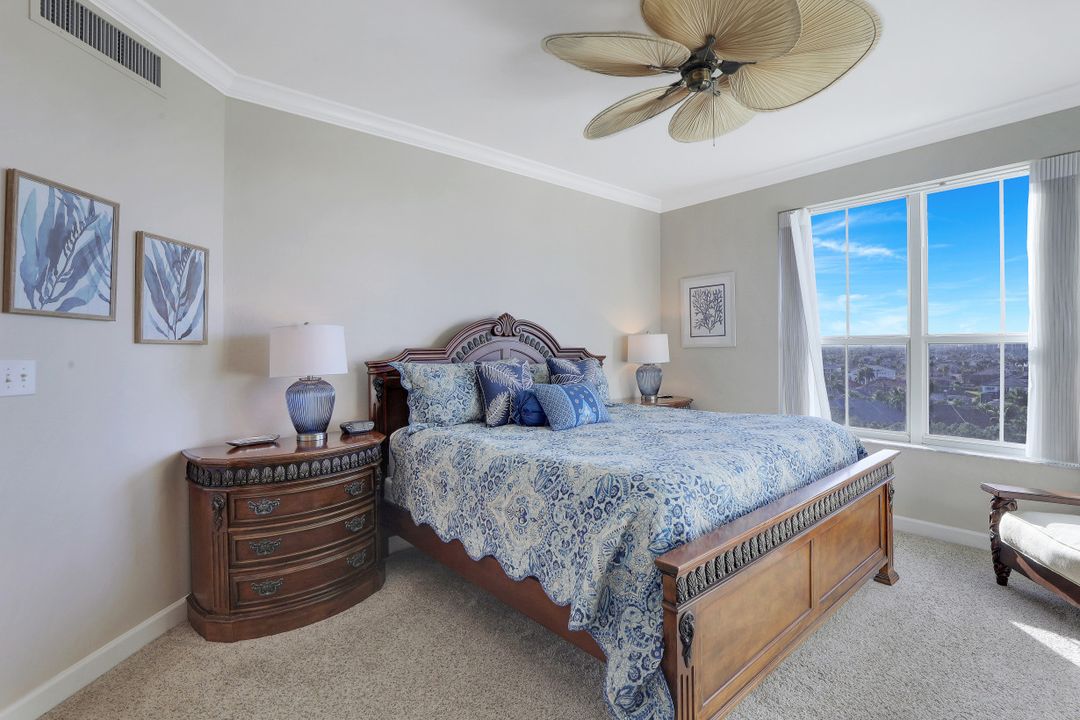 300 Dunes Blvd #803, Naples, FL 34110