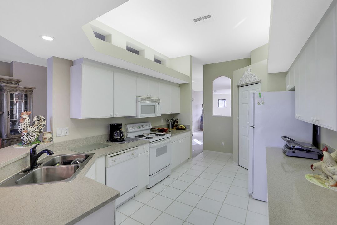 10871 Crooked River Rd #202, Bonita Springs, FL 34135