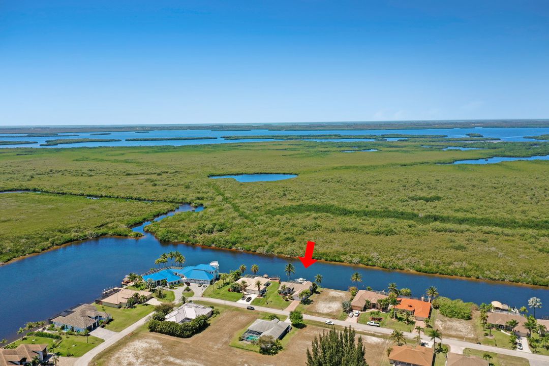 1020 NW 43rd Ave, Cape Coral, FL 33993