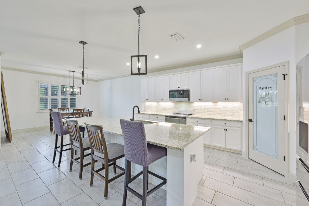 16520 Bonita Landing Cir, Bonita Springs, FL 34135