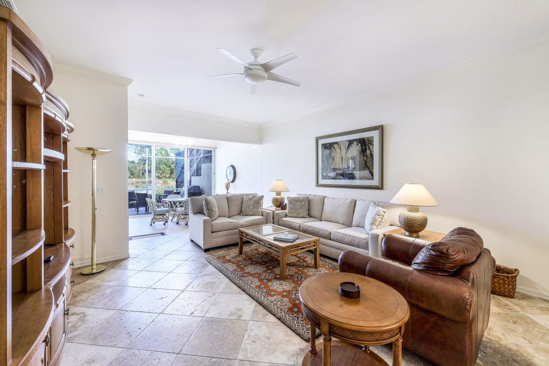 8755 Naples Heritage Dr, Naples, FL 34112