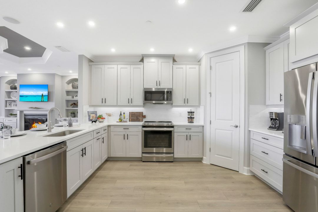 15256 Zeno Way #103, Naples, FL 34114