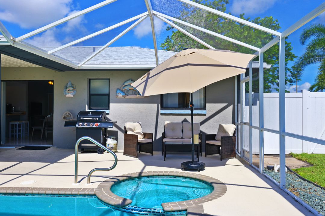 1909 SE 8th Ave, Cape Coral, FL 33990