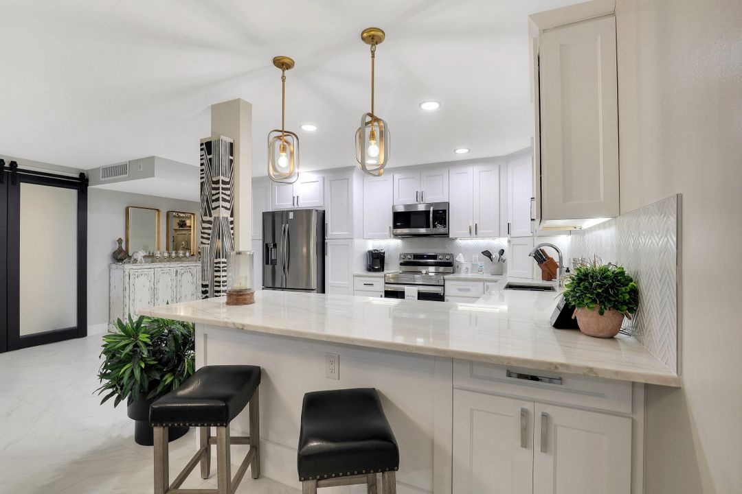3333 Gulf Shore Blvd N #103, Naples, FL 34103