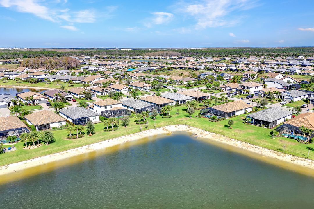 19801 Bittersweet Ln, Estero, FL 33928