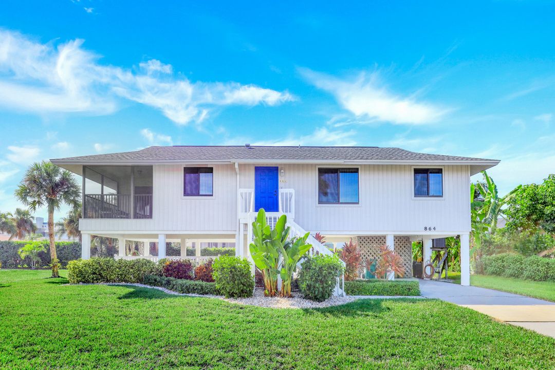 864 Swan Dr, Marco Island, FL 34145