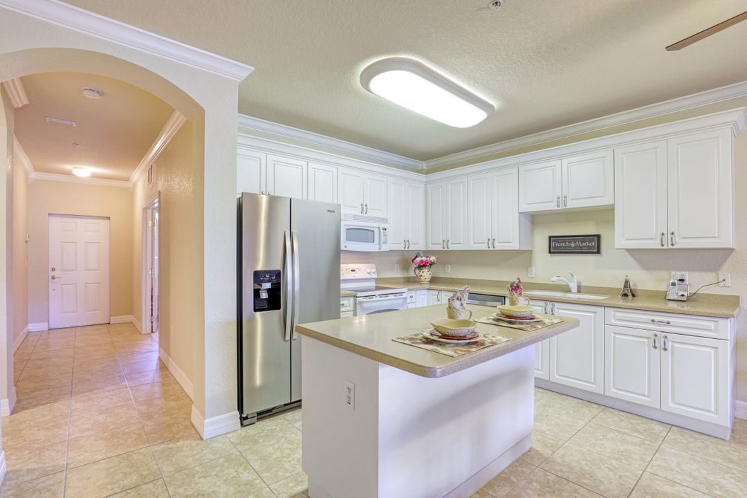 9621 Spanish Moss Way #3813, Bonita Springs, FL 34135