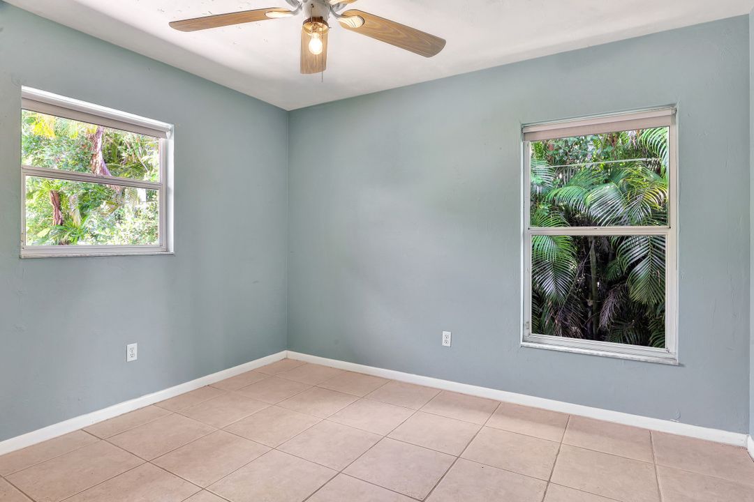 6581 Sable Ridge Ln, Naples, FL 34109