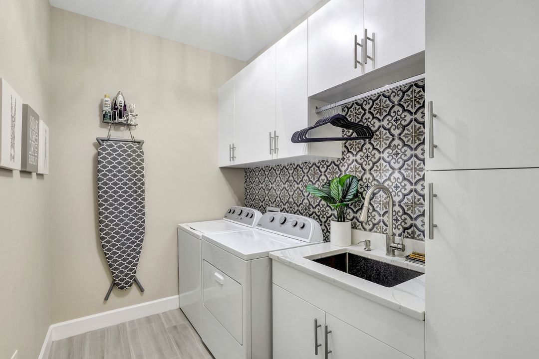 19311 Elston Wy, Estero, FL 33928