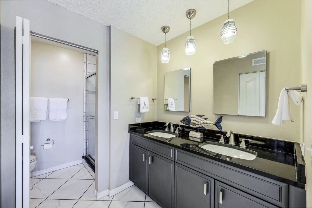 810 New Waterford Dr #201, Naples, FL 34104