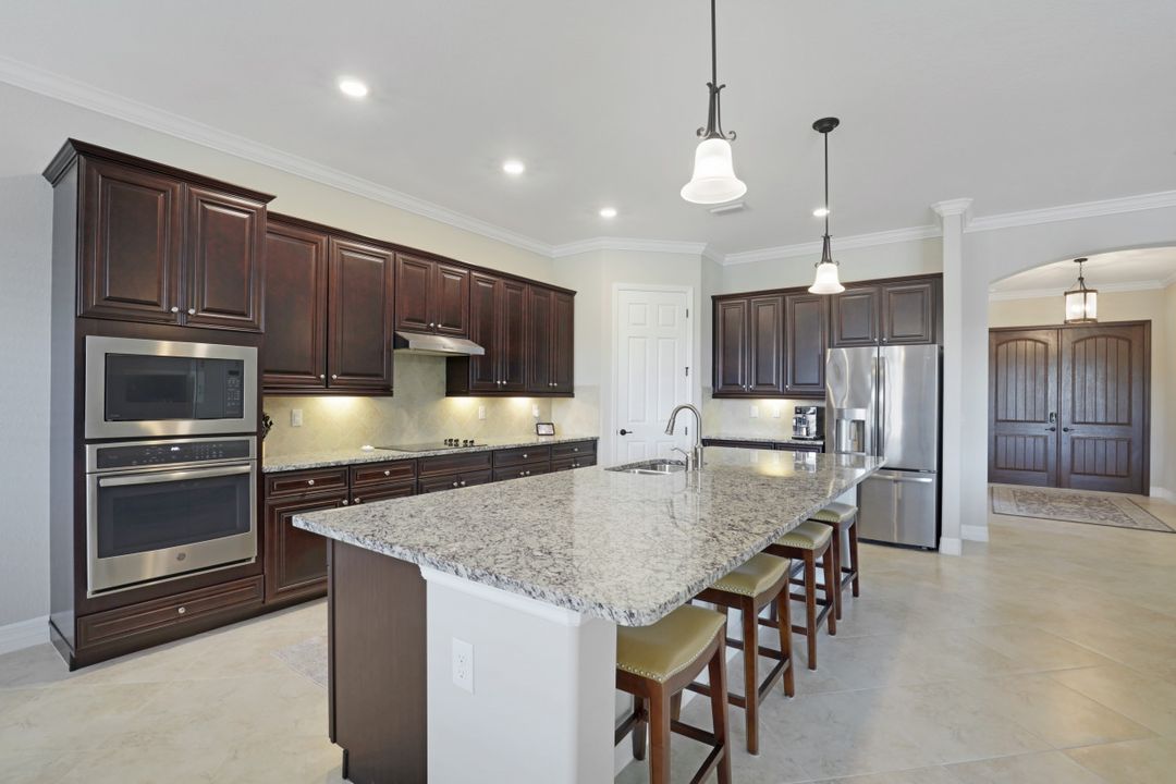 28100 Kerry Ct, Bonita Springs, FL 34135