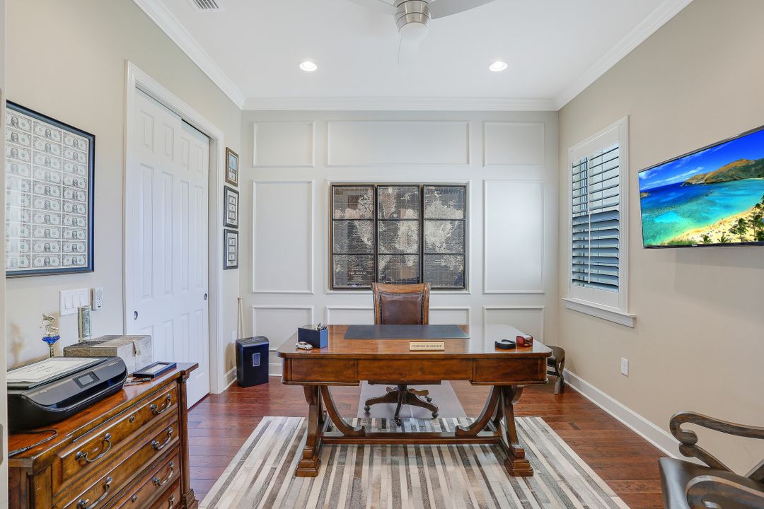 8787 Coastline Ct #201, Naples, FL 34120