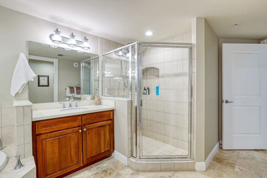 6021 Silver King Blvd #205, Cape Coral, FL 33914