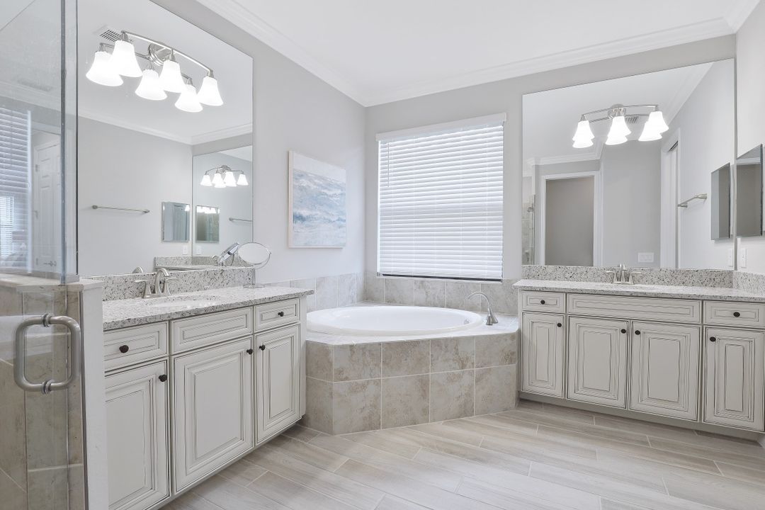 28144 Foxrock Ct, Bonita Springs, FL 34135