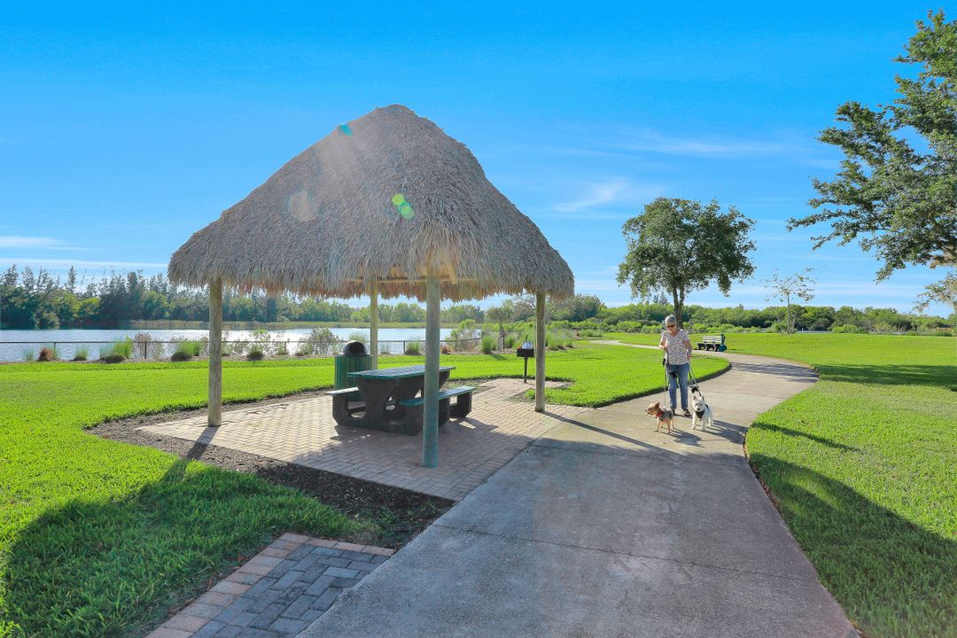 2668 Bellingham Ct, Cape Coral, FL 33991