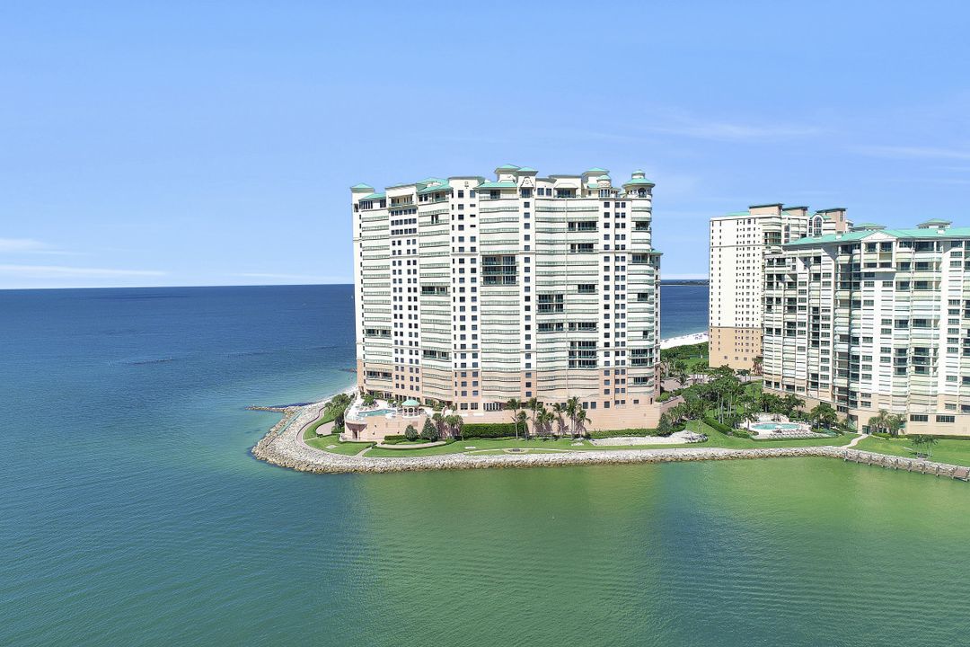 970 Cape Marco Dr #902, Marco Island, FL 34145