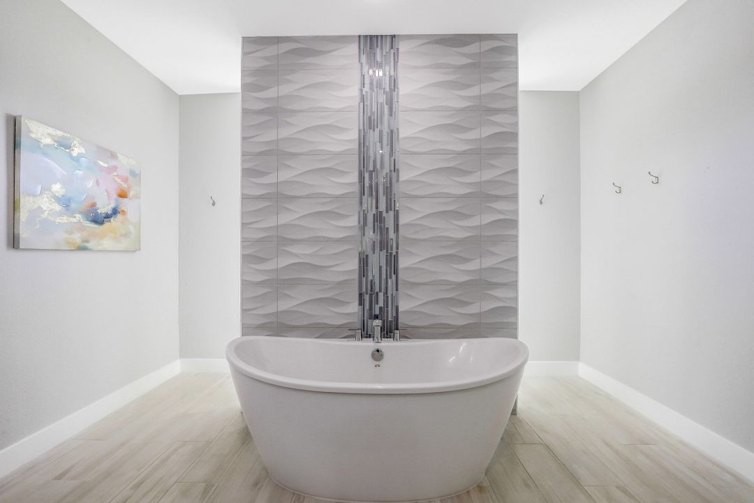 1001 SW 37th St, Cape Coral, FL 33914