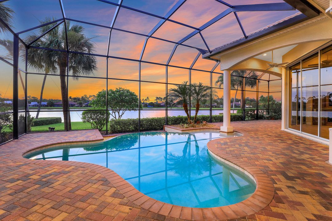 2046 Imperial Cir, Naples, FL 34110