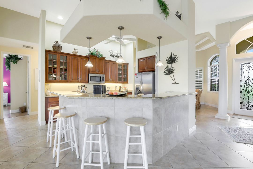 2305 SW 50th St, Cape Coral, FL 33914