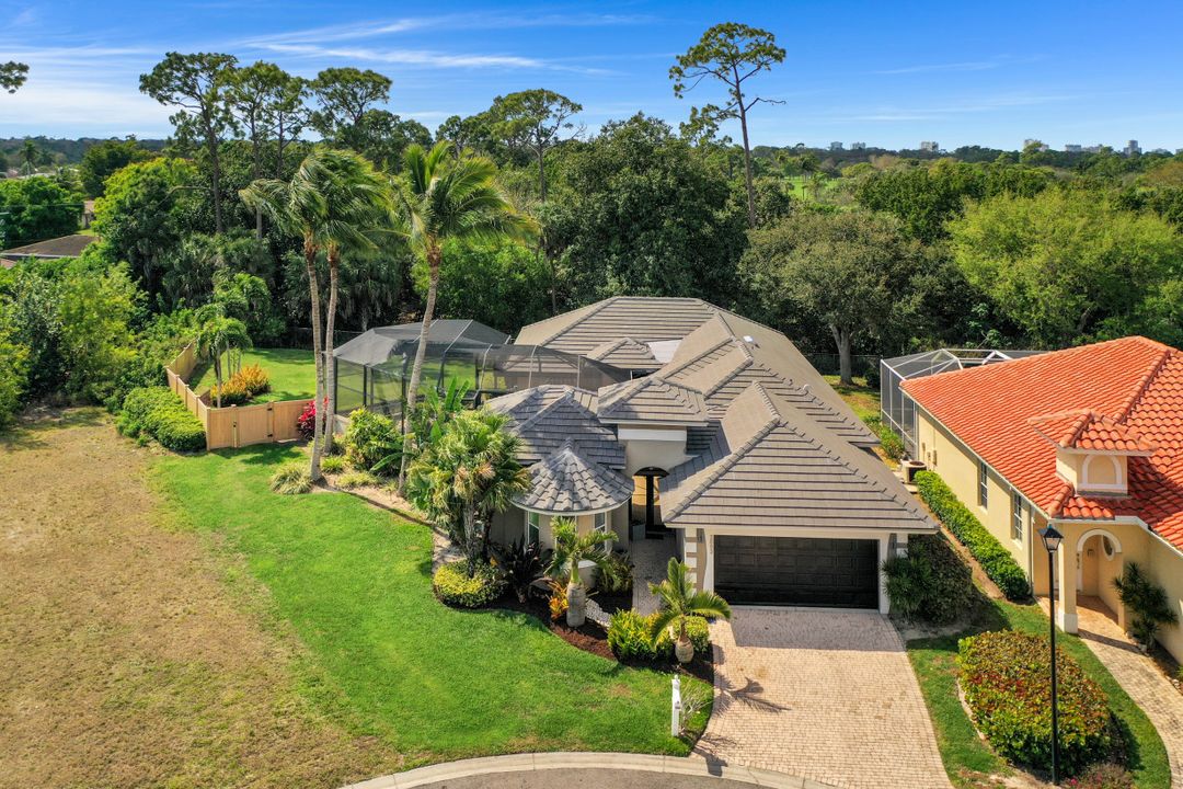 2892 Coco Lakes Pl, Naples, FL 34105