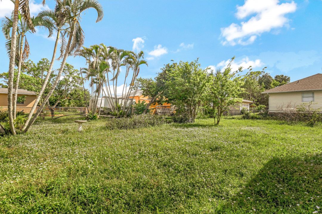 27041 Lavinka St, Bonita Springs, FL 34135