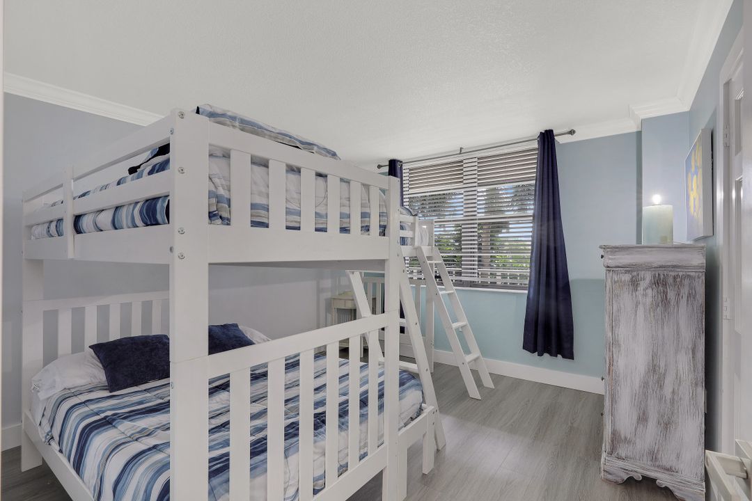 440 Seaview Ct #201, Marco Island, FL 34145