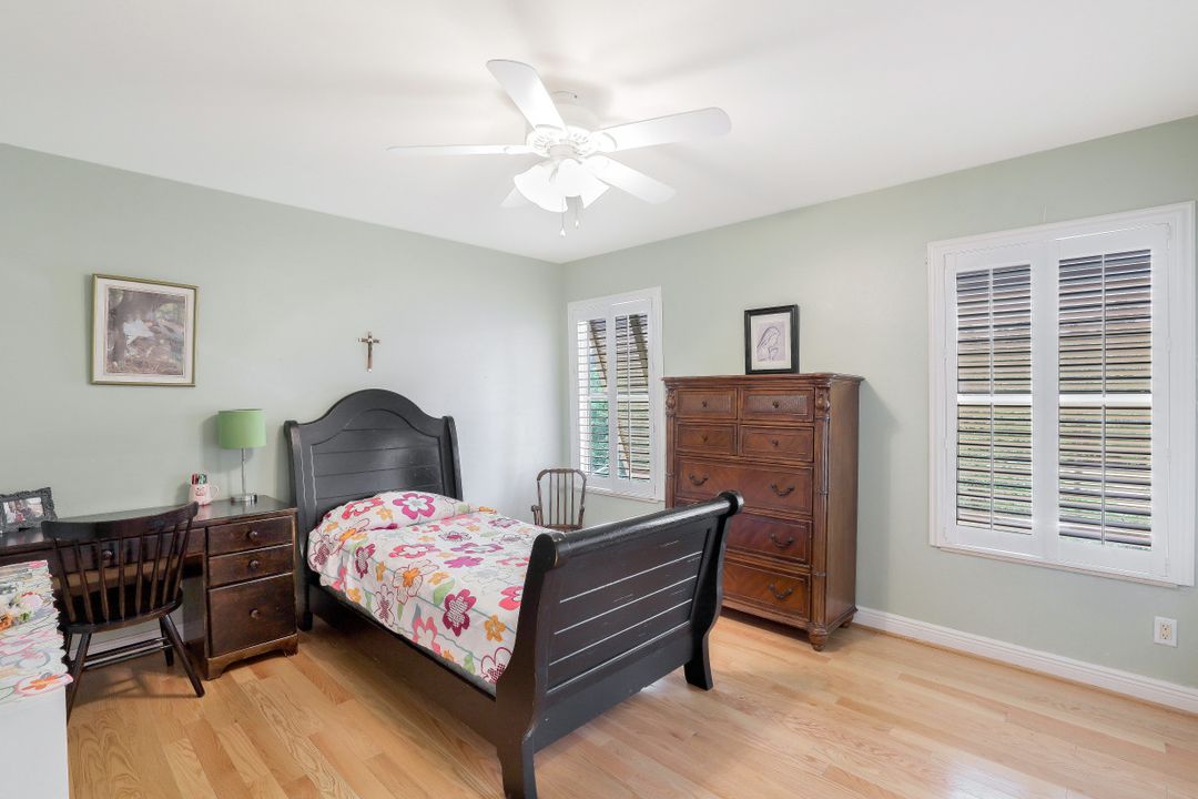 3660 7th Ave NW, Naples, FL 34120