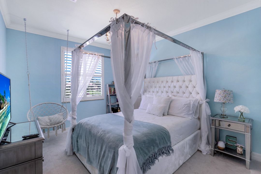 6558 Monterey Point, Naples, FL 34105